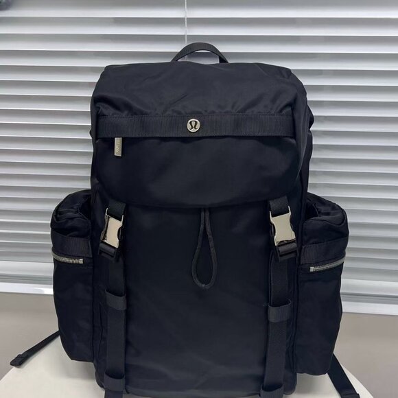 Women's handbag